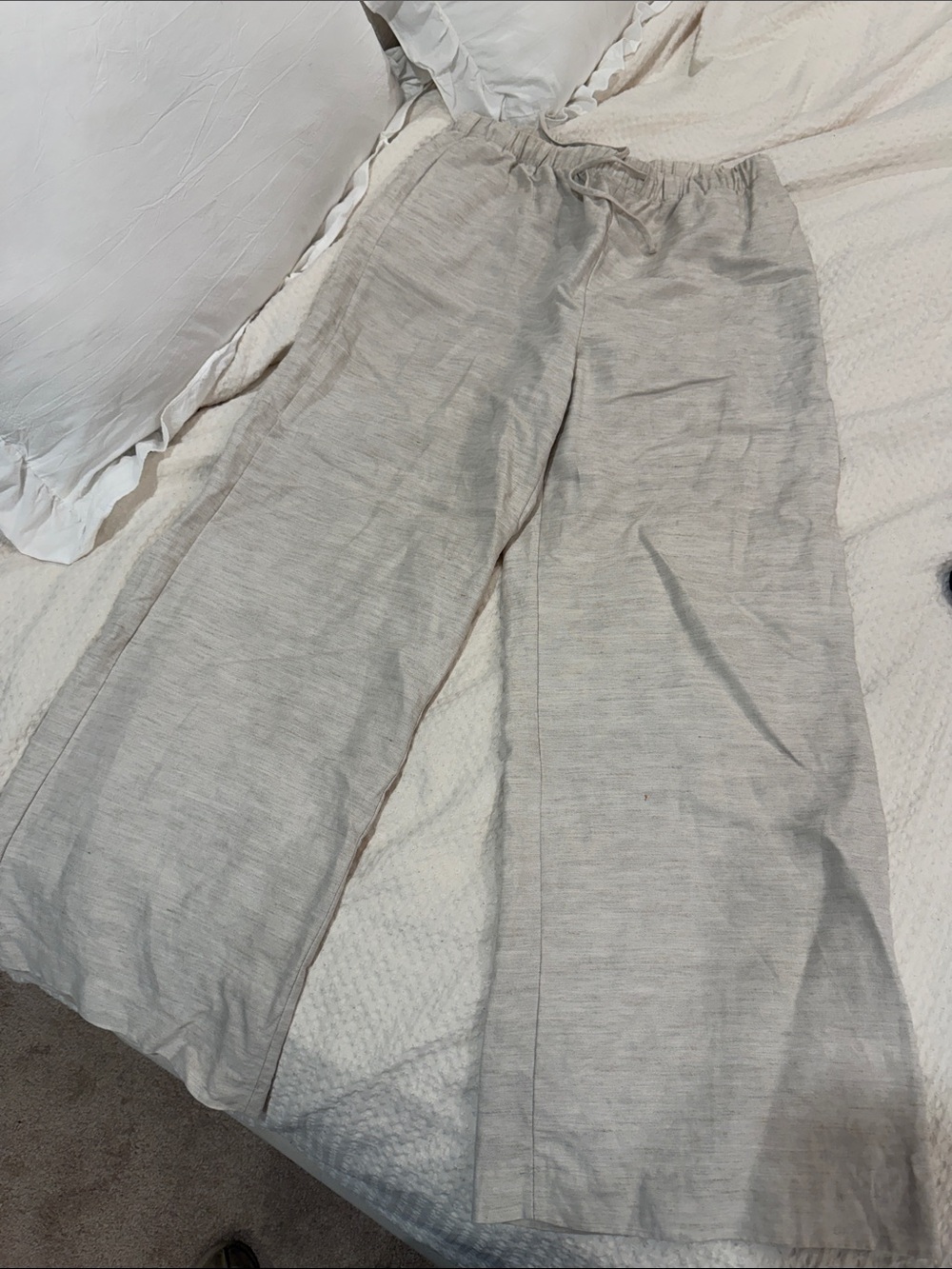 Aritzia women’s Light beige Linen-Blend lodge Pants